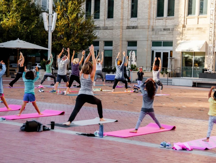 Free Yoga, Zumba Classes In Fort Worth’s Sundance Square