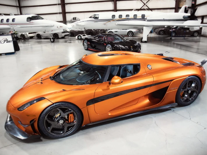 Koenigsegg Dallas Delivers Koenigsegg Regera